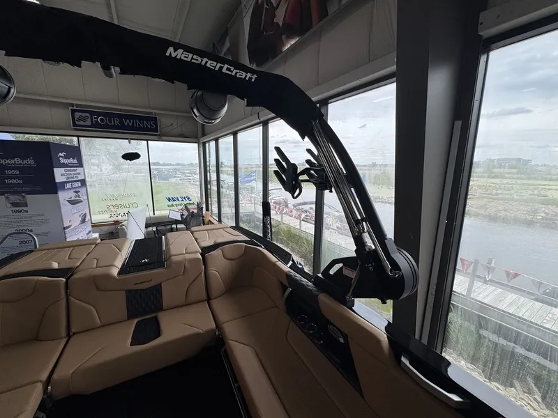 Slide: The Image of Mastercraft XT22 2026 - 31