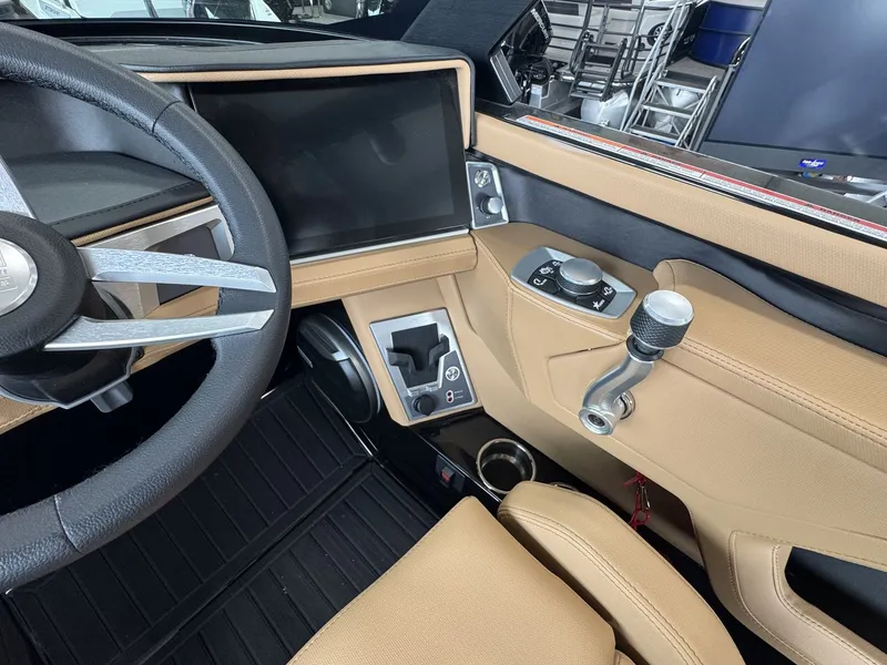 Slide: The Image of Mastercraft XT22 2026 - 16