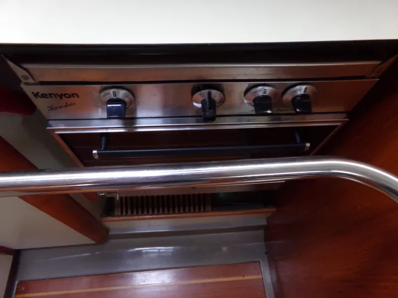 Slide: The Image of C&C 38 1980 - 36