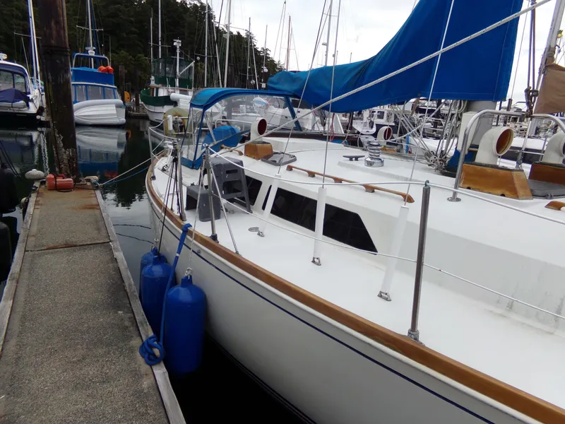 Slide: The Image of C&C 38 1980 - 5