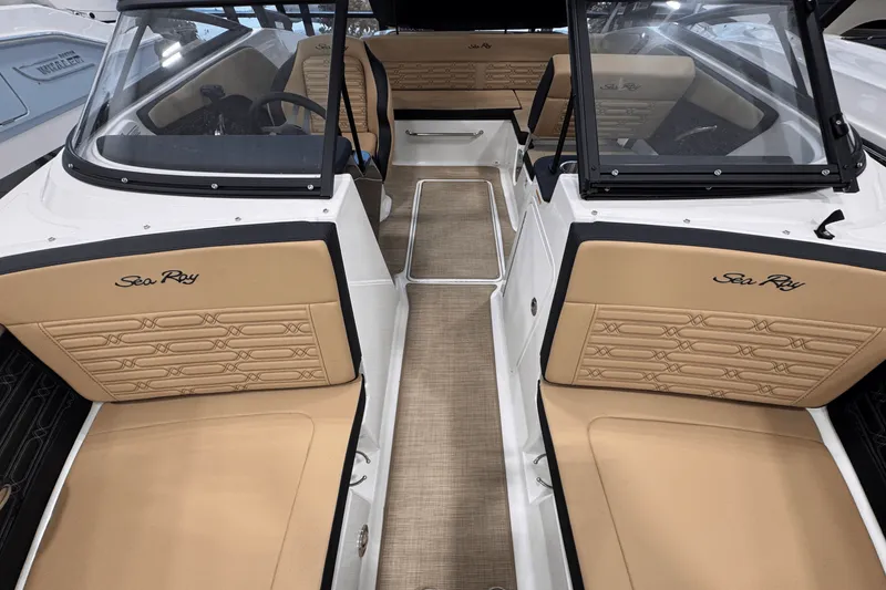 Slide: The Image of Sea Ray SPX 190 Outboard 2025 - 19