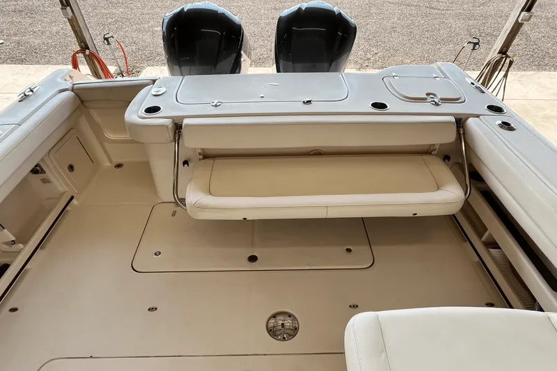 Slide: The Image of Grady-White 307 FREEDOM 2017 - 12