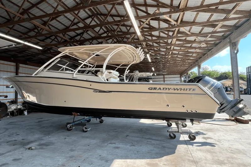 Slide: The Image of Grady-White 307 FREEDOM 2017 - 2