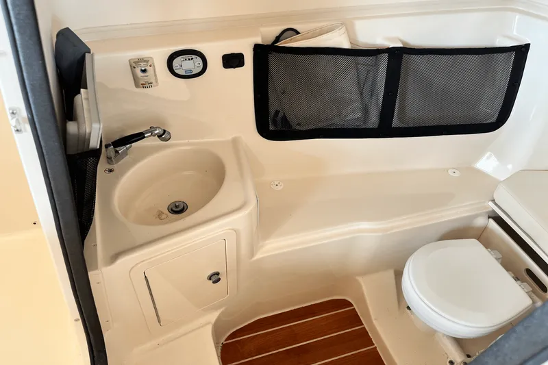 Slide: The Image of Grady-White 307 FREEDOM 2017 - 20