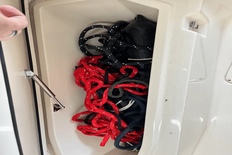 Slide: The Image of Grady-White 307 FREEDOM 2017 - 25