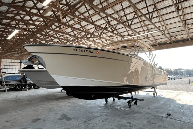 Slide: The Image of Grady-White 307 FREEDOM 2017 - 6