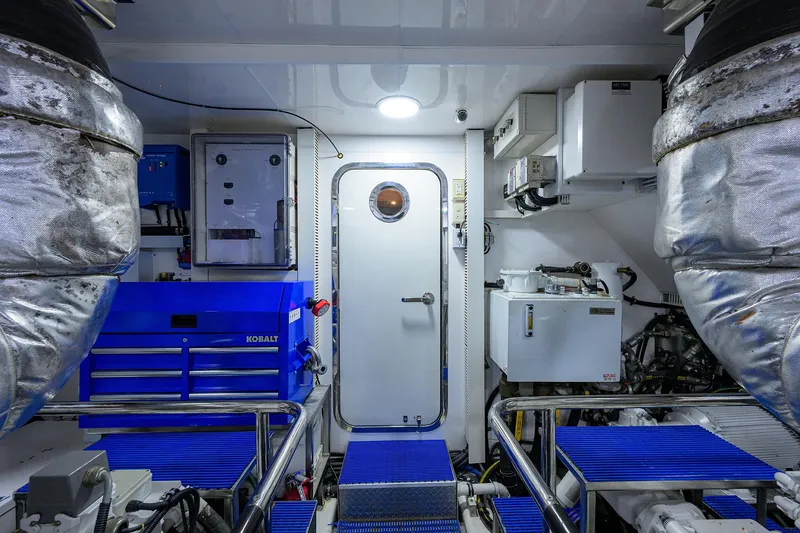 Slide: The Image of Ocean Alexander 90 Skylounge Motoryacht 2013 - 117