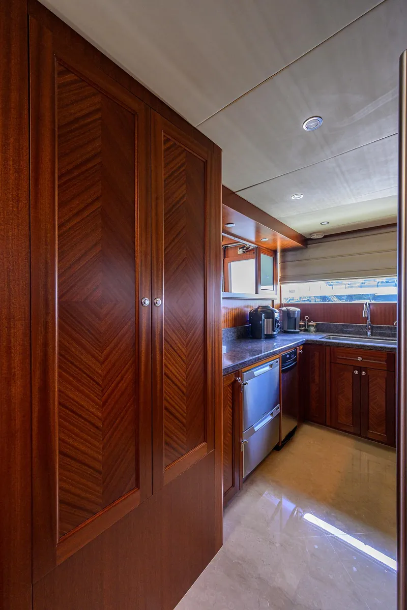 Slide: The Image of Ocean Alexander Sky Lounge 2013 - 139