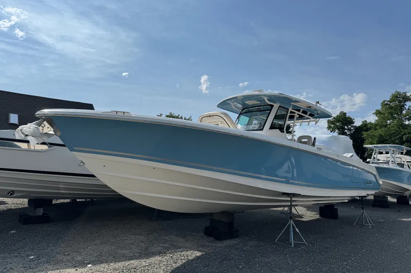 Slide: The Image of Boston Whaler 330 Outrage 2026 - 2