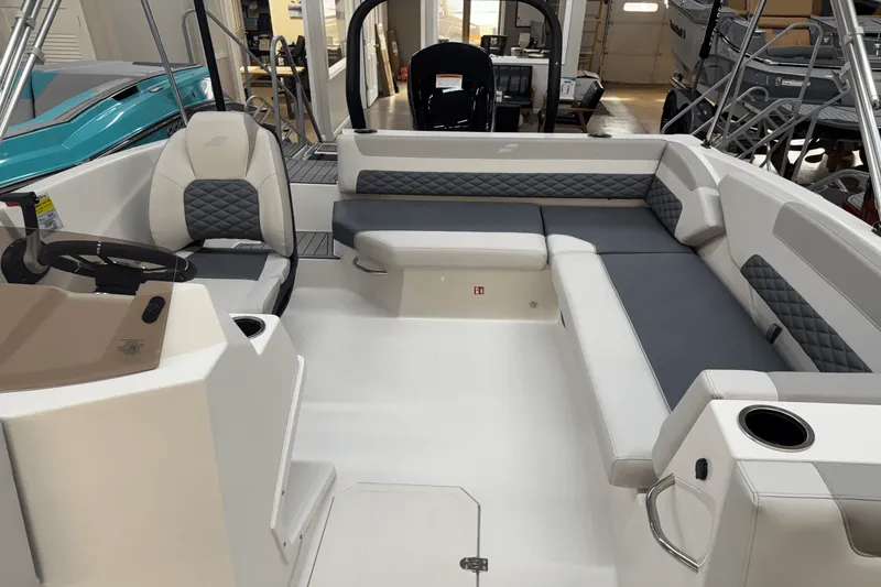 Slide: The Image of Starcraft SVX 171 OB 2026 - 19