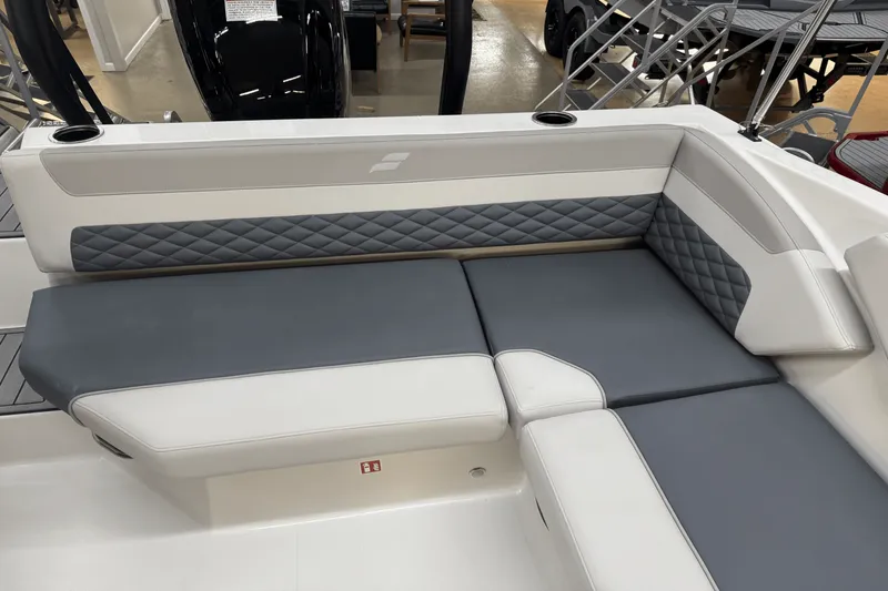 Slide: The Image of Starcraft SVX 171 OB 2026 - 20