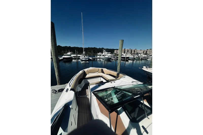 Slide: The Image of Cruisers 328 Bow Rider 2015 - 6
