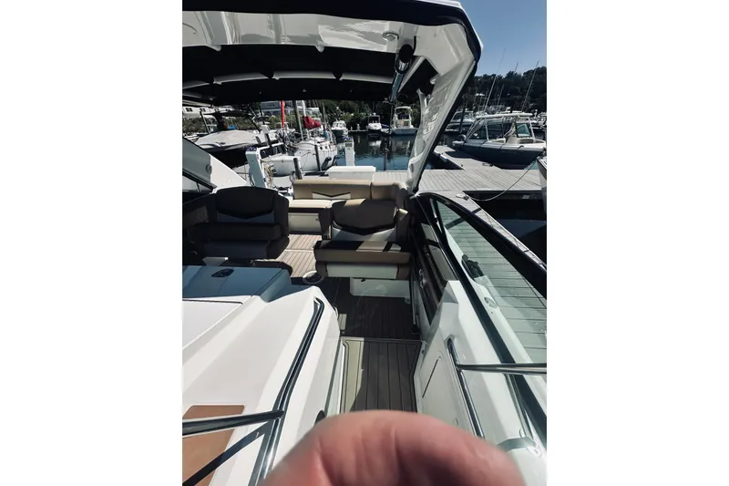 Slide: The Image of Cruisers 328 Bow Rider 2015 - 20