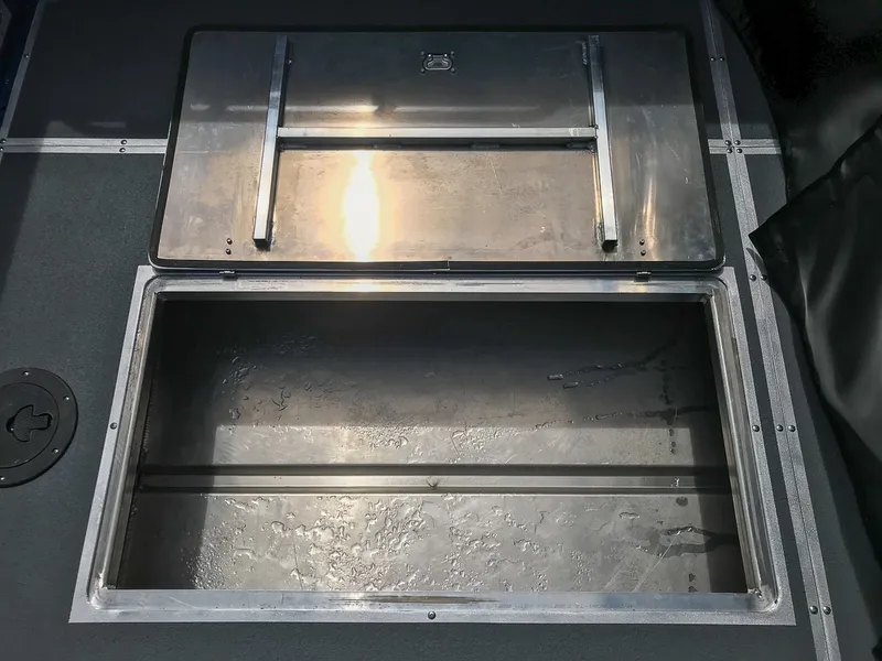 Slide: The Image of North River 21 Seahawk 2026 - 17