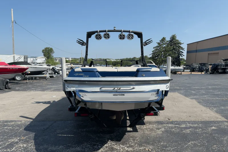 Slide: The Image of Axis A20 2015 - 3