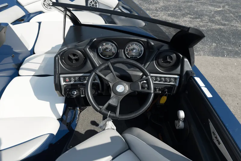 Slide: The Image of Axis A20 2015 - 8