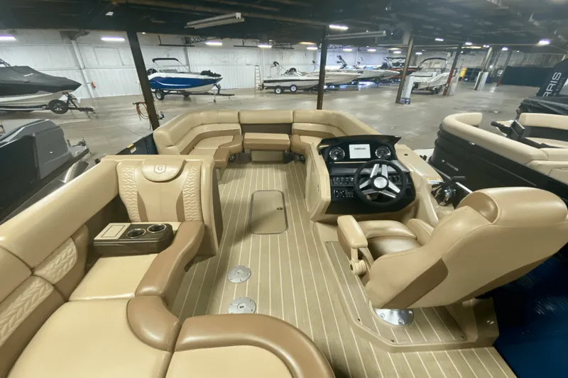 Slide: The Image of Godfrey 235 SFL 2021 - 6