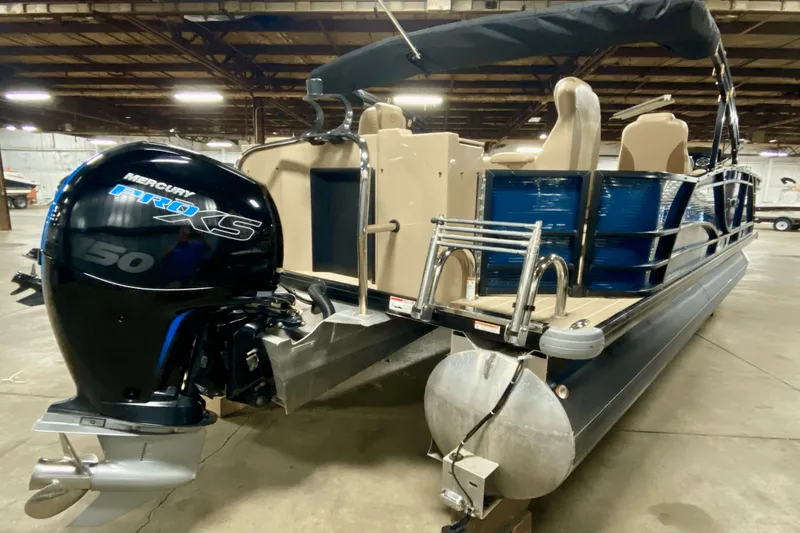 Slide: The Image of Godfrey 235 SFL 2021 - 8