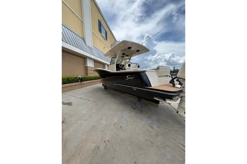 Slide: The Image of Scout 305 LXF 2021 - 5