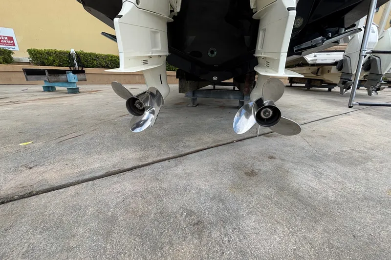 Slide: The Image of Scout 305 LXF 2021 - 11
