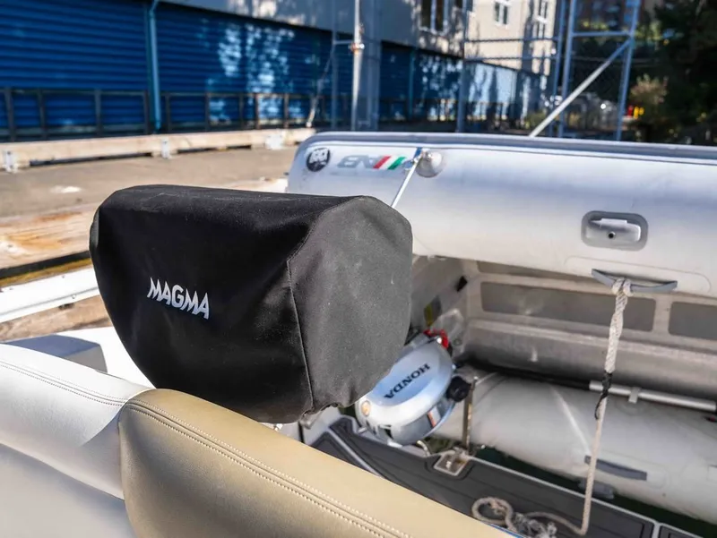 Slide: The Image of Sea Ray 310 SUNDANCER 2007 - 27