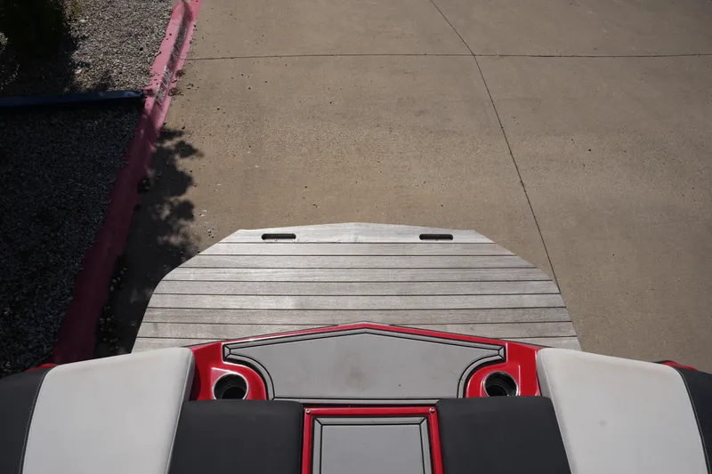 Slide: The Image of Mastercraft XT22 2019 - 4