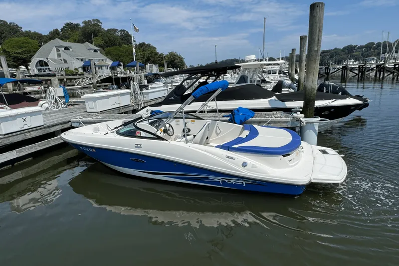 Slide: The Image of Sea Ray 185 Sport 2012 - 1