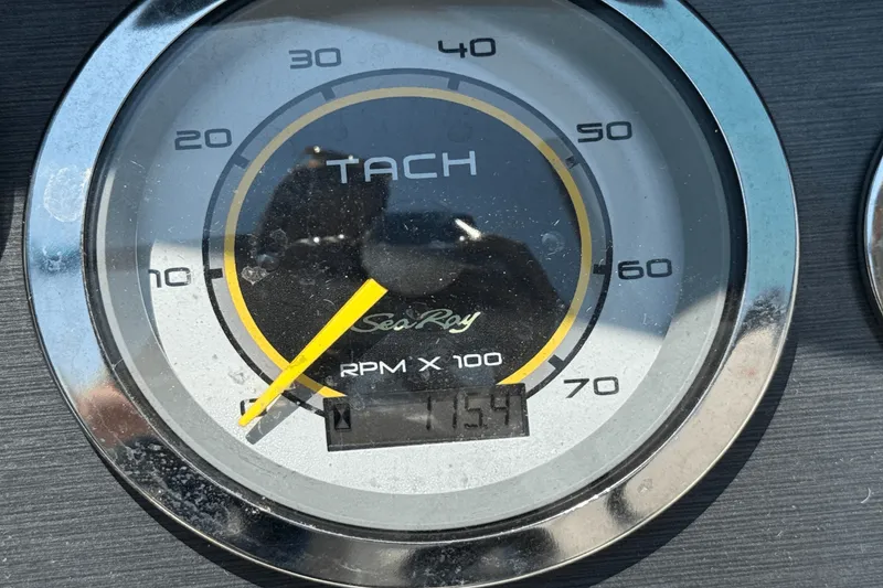 Slide: The Image of Sea Ray 185 Sport 2012 - 11