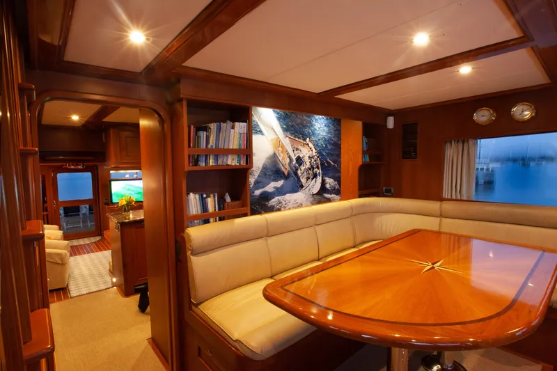 Slide: The Image of Outer Reef CLASSIC 70 MOTOR YACHT 2013 - 26