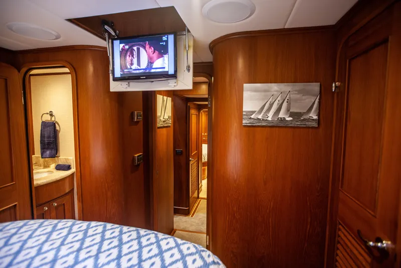 Slide: The Image of Outer Reef CLASSIC 70 MOTOR YACHT 2013 - 45