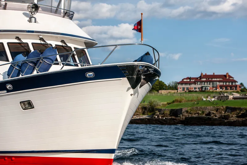 Slide: The Image of Outer Reef CLASSIC 70 MOTOR YACHT 2013 - 80