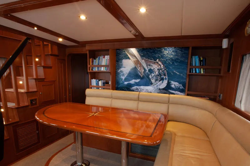 Slide: The Image of Outer Reef CLASSIC 70 MOTOR YACHT 2013 - 30