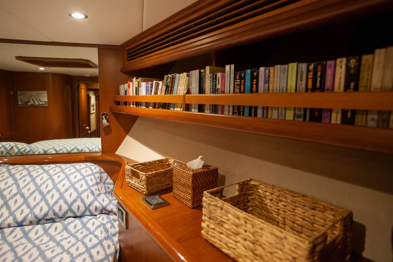 Slide: The Image of Outer Reef CLASSIC 70 MOTOR YACHT 2013 - 50