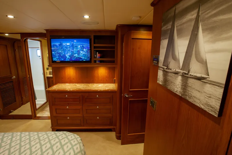 Slide: The Image of Outer Reef CLASSIC 70 MOTOR YACHT 2013 - 52