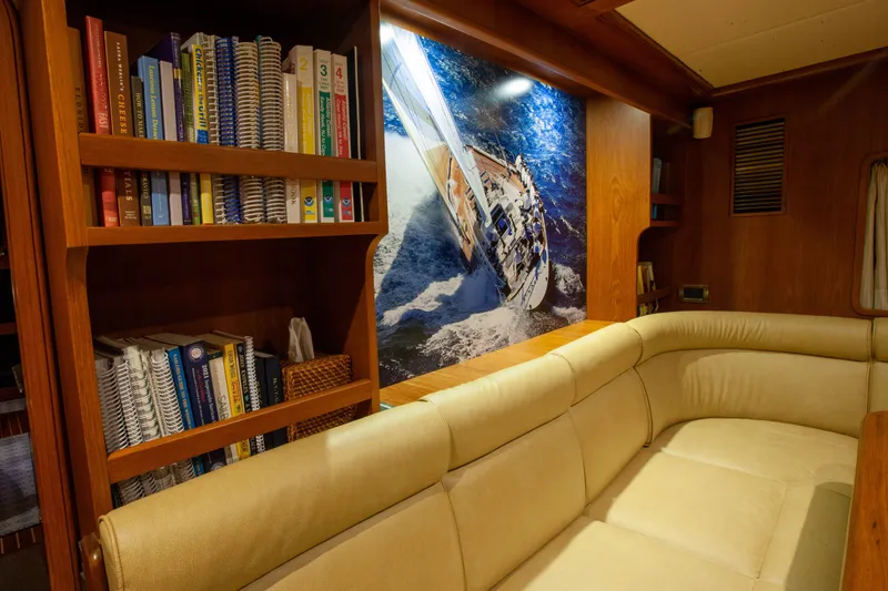 Slide: The Image of Outer Reef CLASSIC 70 MOTOR YACHT 2013 - 27