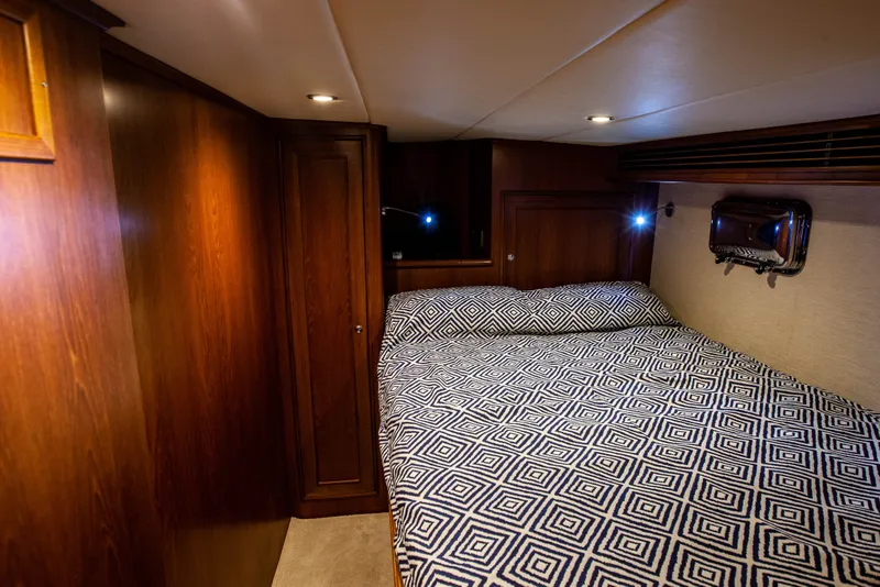 Slide: The Image of Outer Reef CLASSIC 70 MOTOR YACHT 2013 - 60