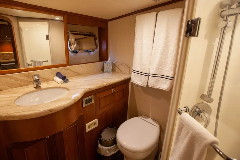 Slide: The Image of Outer Reef CLASSIC 70 MOTOR YACHT 2013 - 62