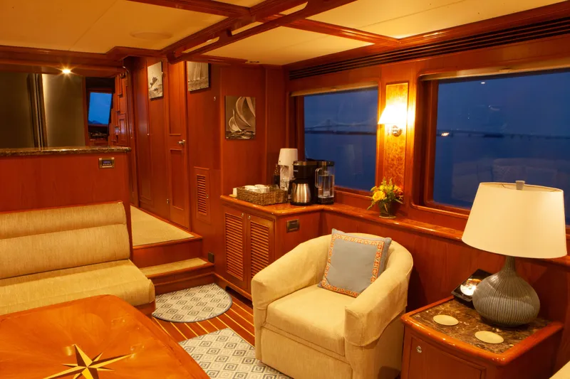 Slide: The Image of Outer Reef CLASSIC 70 MOTOR YACHT 2013 - 19