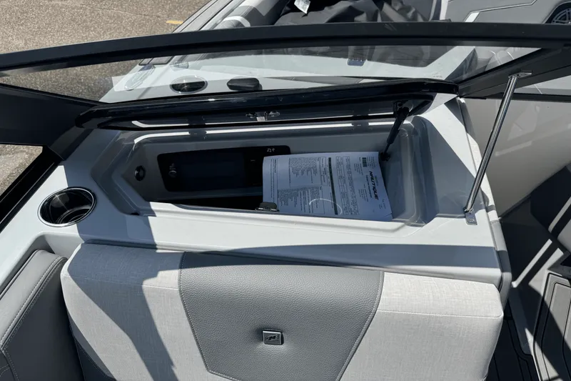 Slide: The Image of Nautique GS24SUPER AIR 2026 - 29