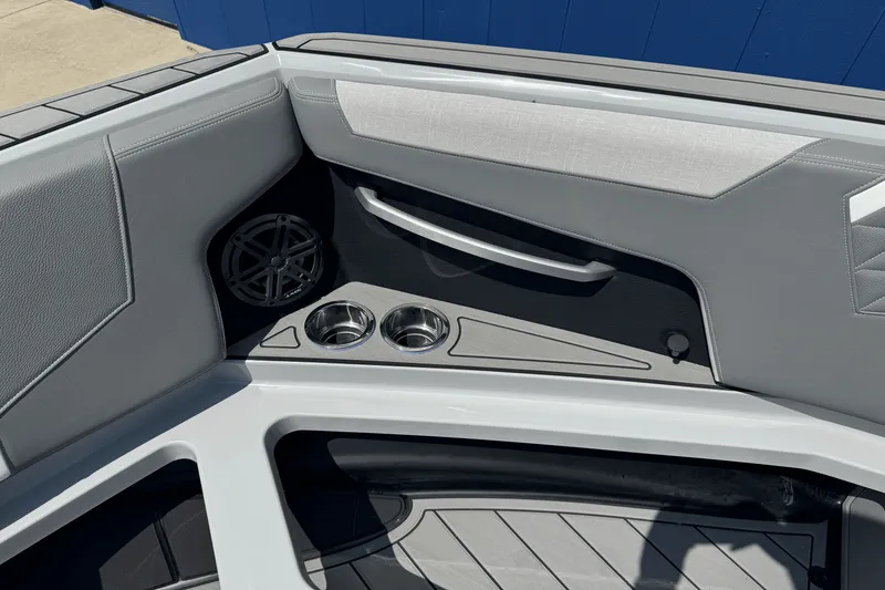 Slide: The Image of Nautique GS24SUPER AIR 2026 - 43