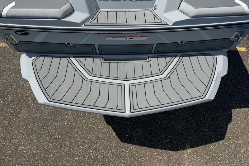 Slide: The Image of Nautique Super Air Nautique GS24 2026 - 4
