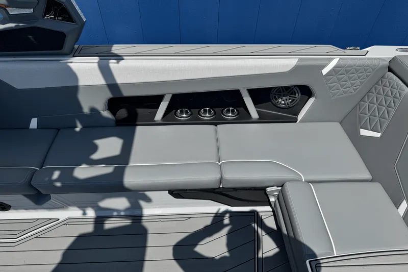 Slide: The Image of Nautique Super Air Nautique GS24 2026 - 18