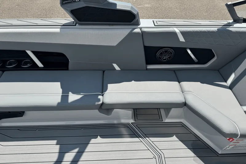 Slide: The Image of Nautique Super Air Nautique GS24 2026 - 23