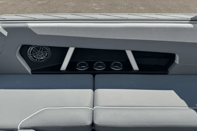 Slide: The Image of Nautique Super Air Nautique GS24 2026 - 17