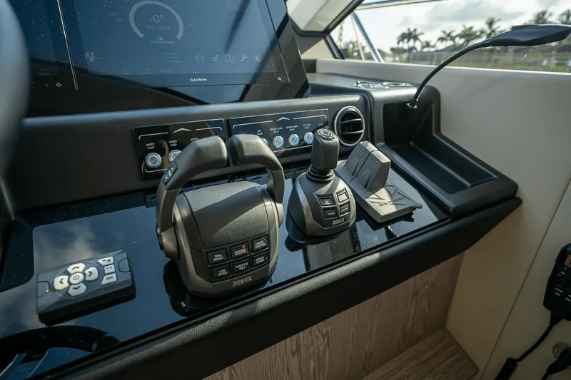 Slide: The Image of Azimut Fly 53 2026 - 24