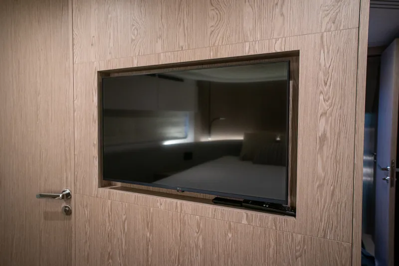 Slide: The Image of Azimut Fly 53 2026 - 27