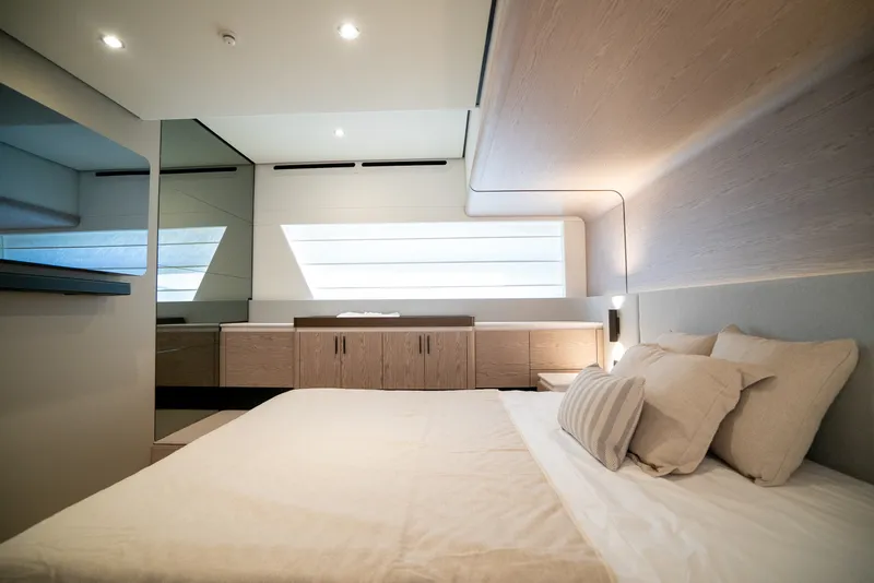 Slide: The Image of Azimut Fly 53 2026 - 41