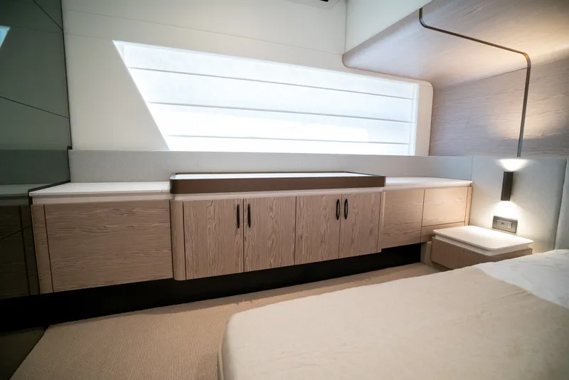 Slide: The Image of Azimut Fly 53 2026 - 43