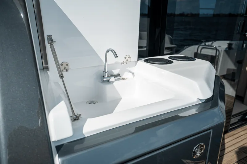 Slide: The Image of Azimut Fly 53 2026 - 7