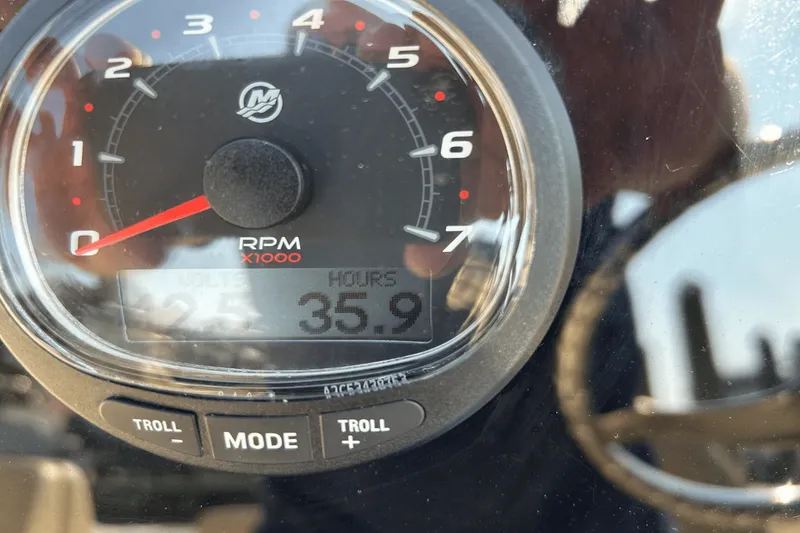 Slide: The Image of Scout 215 DORADO 2022 - 19